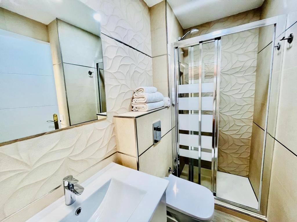 Moderno Y Nuevo Apartamento Playa Apartment เบนัลมาเดนา ภายนอก รูปภาพ