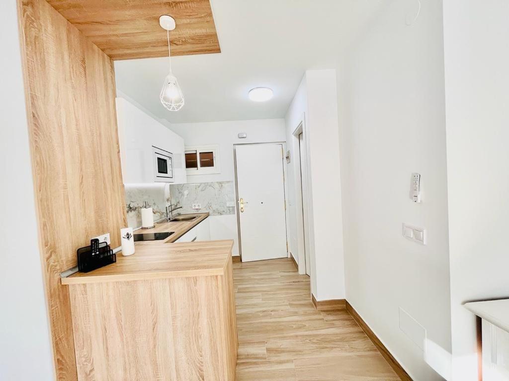Moderno Y Nuevo Apartamento Playa Apartment เบนัลมาเดนา ภายนอก รูปภาพ